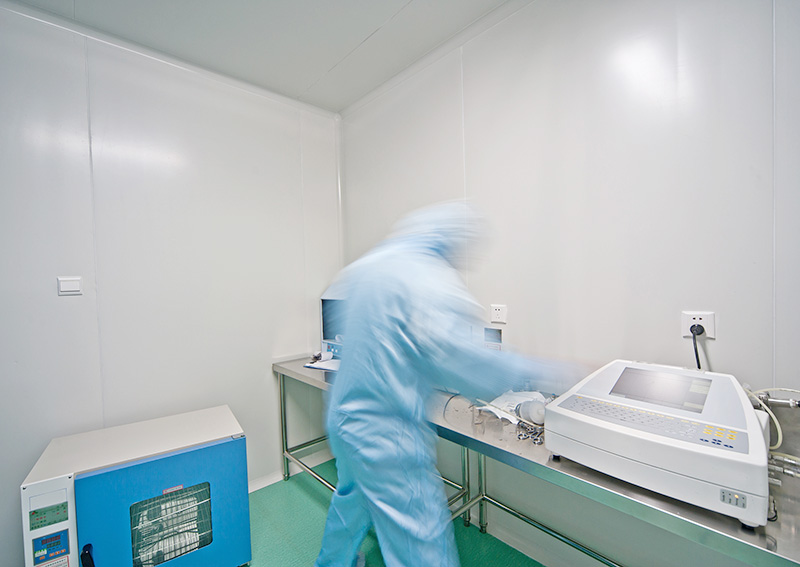 制藥廠無塵車間建設(shè)怎么選擇地面材料？